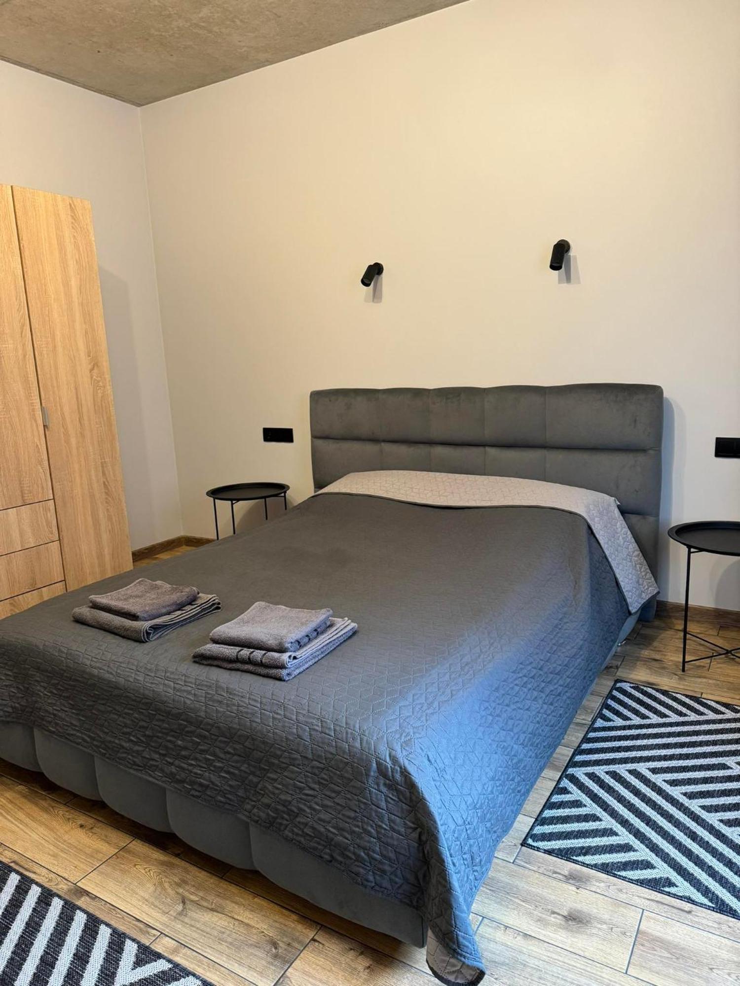 Нові Loft Апартаменти 5 Ivano-Frankivsk Exterior foto